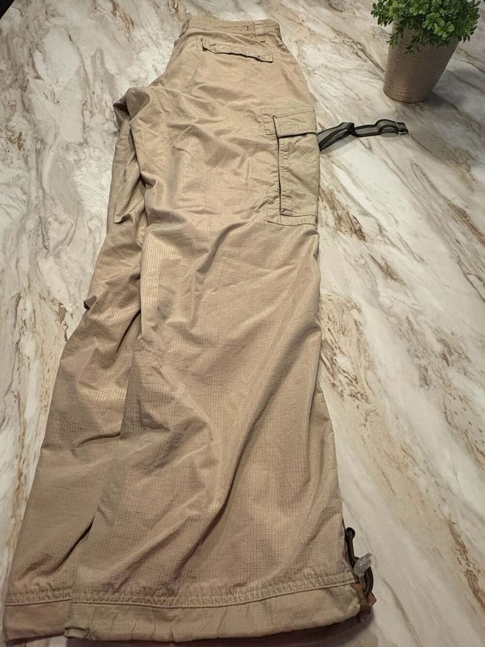 Vintage Y2K Nike ACG Nylon Cargo Pants Beige Utility Baggy Hiking